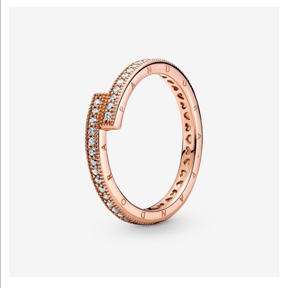 PANDORA Rose gold ring size: 6